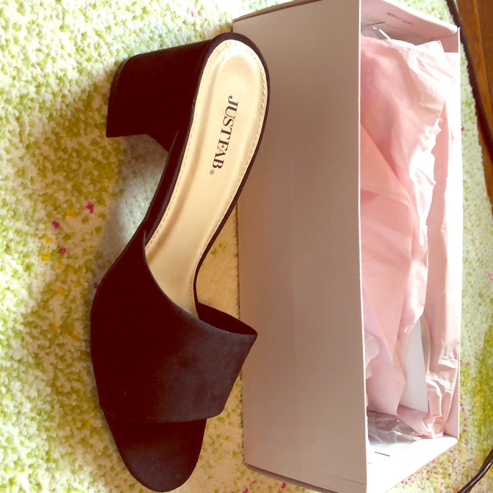 Block heeled sandals